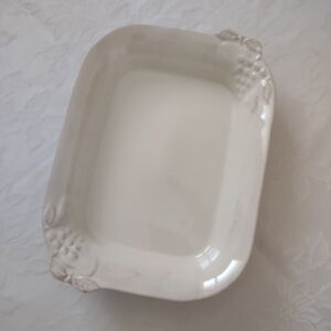 Casafina Portugal Hand painted rectangular fruit embossed baking dish casserole